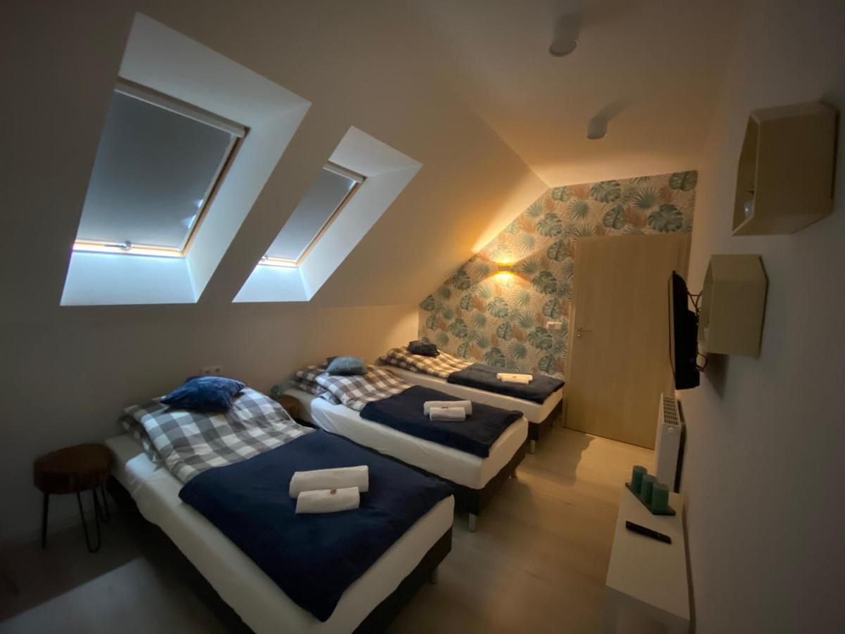 Gosciniec Przy Spacerowej Dlugoleka  Ngoại thất bức ảnh
